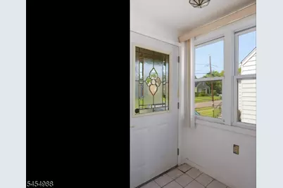 13 Macarthur Ave, Cranford Township, NJ 07016 - Photo 3