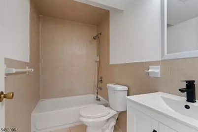 49 Seabury St #1, Newark, NJ 07104 - Photo 7