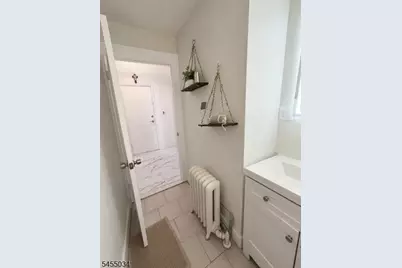 301 Greylock Pkwy #2, Belleville, NJ 07109 - Photo 7
