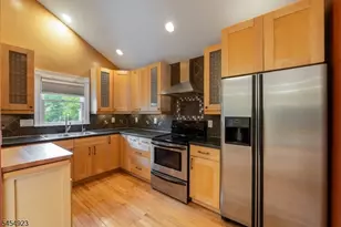 15 Northwestern Way, Hopatcong, NJ 07843 - Photo 21