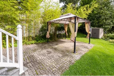 15 Northwestern Way, Hopatcong, NJ 07843 - Photo 5