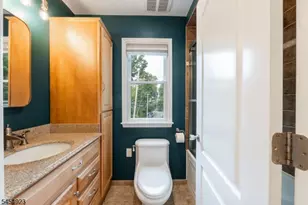 15 Northwestern Way, Hopatcong, NJ 07843 - Photo 7
