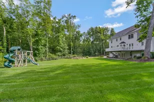 94 Sherwood Ln, Long Hill Township, NJ 07980 - Photo 27
