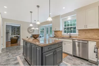 94 Sherwood Ln, Long Hill Township, NJ 07980 - Photo 5