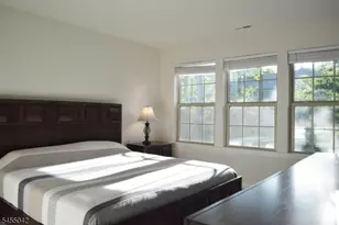 80 Albert Ct, Randolph Township, NJ 07869 - Photo 9