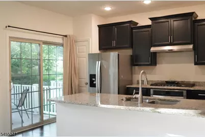 80 Albert Ct, Randolph Township, NJ 07869 - Photo 3