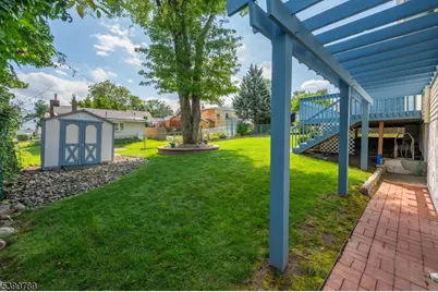 7 Oswego Ave, Parsippany, NJ 07034 - Photo 15
