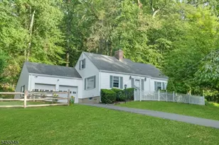27 Wood Rd, Morris Township, NJ 07960 - Photo 3