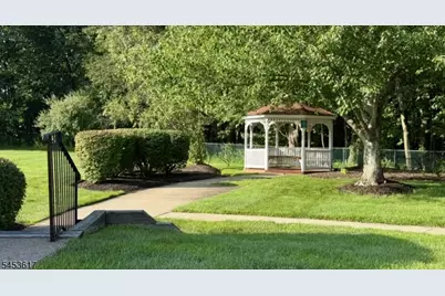 64 Woods Edge Dr #64, Roxbury Township, NJ 07876 - Photo 23