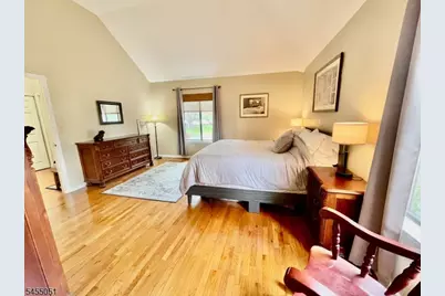 2 Hawthorne Pl, Bernards Township, NJ 07920 - Photo 9