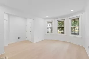 35 N 16th St, East Orange, NJ 07017 - Photo 7