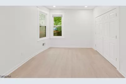 35 N 16th St, East Orange, NJ 07017 - Photo 11