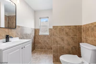 35 N 16th St, East Orange, NJ 07017 - Photo 37