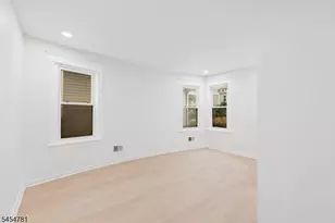 35 N 16th St, East Orange, NJ 07017 - Photo 13
