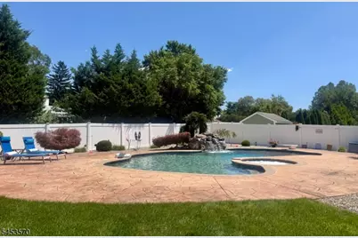 6 Briarheath Ln, Clark Township, NJ 07066 - Photo 7