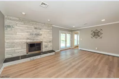 78 Sun Valley Way, Morris Plains, NJ 07950 - Photo 5