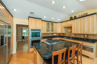 78 Sun Valley Way, Morris Plains, NJ 07950 - Photo 9