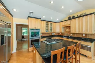 78 Sun Valley Way, Morris Plains, NJ 07950 - Photo 9