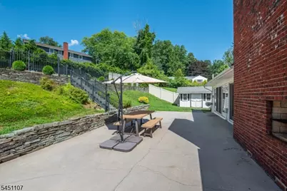 78 Sun Valley Way, Morris Plains, NJ 07950 - Photo 23