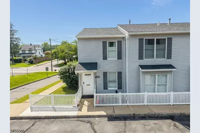 81 Park Ave, Flemington, NJ 08822 - Photo 3