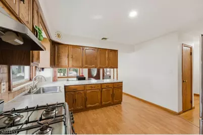 328 W Inman Ave, Rahway, NJ 07065 - Photo 7