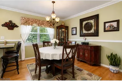 275 Saint Cloud Ave, West Orange Township, NJ 07052 - Photo 5