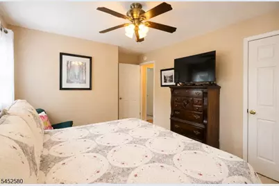 275 Saint Cloud Ave, West Orange Township, NJ 07052 - Photo 11