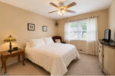 275 Saint Cloud Ave, West Orange Township, NJ 07052 - Photo 13