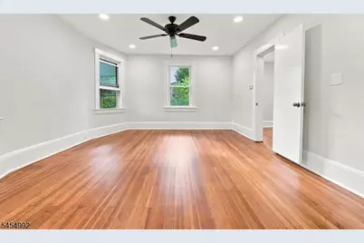 36 Whitfield St, Caldwell, NJ 07006 - Photo 9