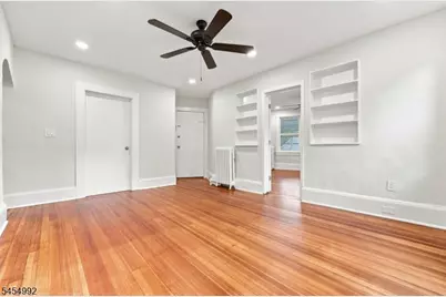 36 Whitfield St, Caldwell, NJ 07006 - Photo 7