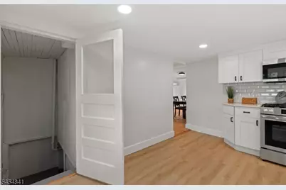 180 Cutter Ave, Woodbridge Township, NJ 08863 - Photo 15