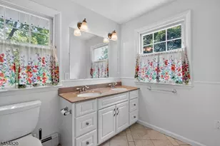 17 Wayside Ln, Clinton Township, NJ 08833 - Photo 23