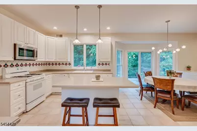 2 Jupiter Hills Ct, Montgomery Township, NJ 08558 - Photo 11