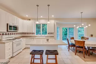 2 Jupiter Hills Ct, Montgomery Township, NJ 08558 - Photo 11
