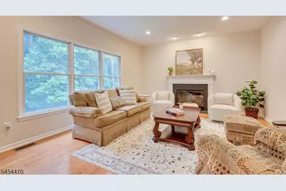 2 Jupiter Hills Ct, Montgomery Township, NJ 08558 - Photo 7