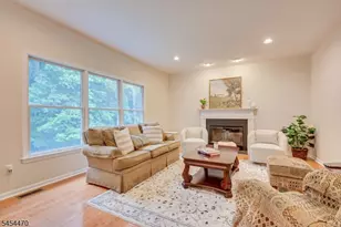 2 Jupiter Hills Ct, Montgomery Township, NJ 08558 - Photo 7