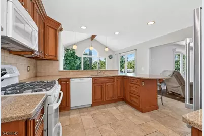 17 Boehm Drive, Clinton Township, NJ 08833 - Photo 9
