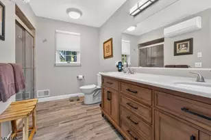 17 Boehm Dr, Clinton Township, NJ 08833 - Photo 23
