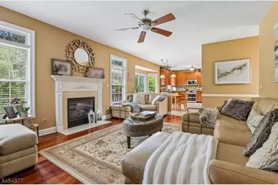 176 Fox Hill Ct, Jefferson Township, NJ 07849 - Photo 7