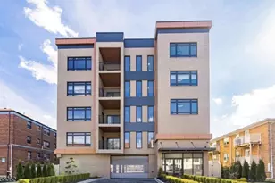 310 W Jersey St, Elizabeth, NJ 07202 - Photo 1
