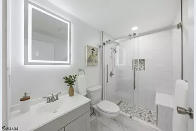 255 Tucker Ave #233, Union Township, NJ 07083 - Photo 9