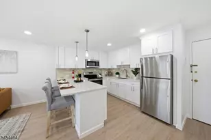 255 Tucker Ave, Union Township, NJ 07083 - Photo 7