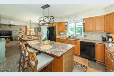 94 3rd Ave, Little Falls Township, NJ 07424 - Photo 17