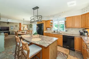 94 3rd Ave, Little Falls Township, NJ 07424 - Photo 17