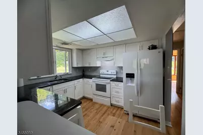 31 Barry Dr, Vernon, NJ 07422 - Photo 7