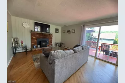 31 Barry Dr, Vernon, NJ 07422 - Photo 5