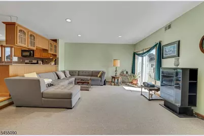 214 Van Buren St, Lyndhurst Township, NJ 07071 - Photo 13