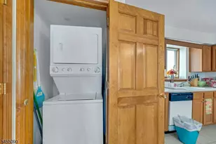 214 Van Buren St, Lyndhurst Township, NJ 07071 - Photo 41