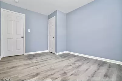 51 Demarest St, Newark, NJ 07112 - Photo 5