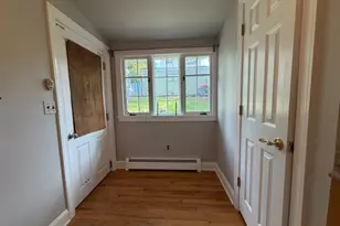 7 Cottage Ave, Roxbury Township, NJ 07850 - Photo 9